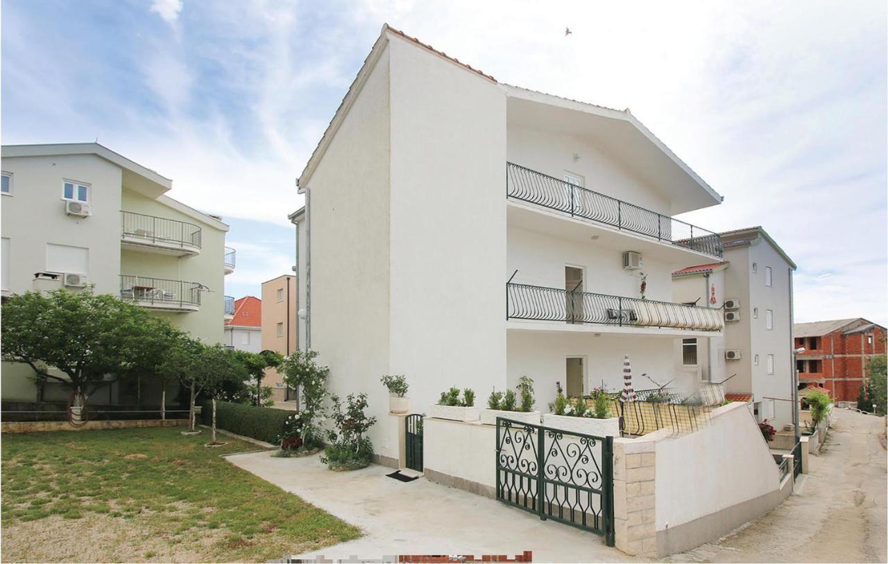 Lovely Apartment In Omis With Kitchenette 外观 照片