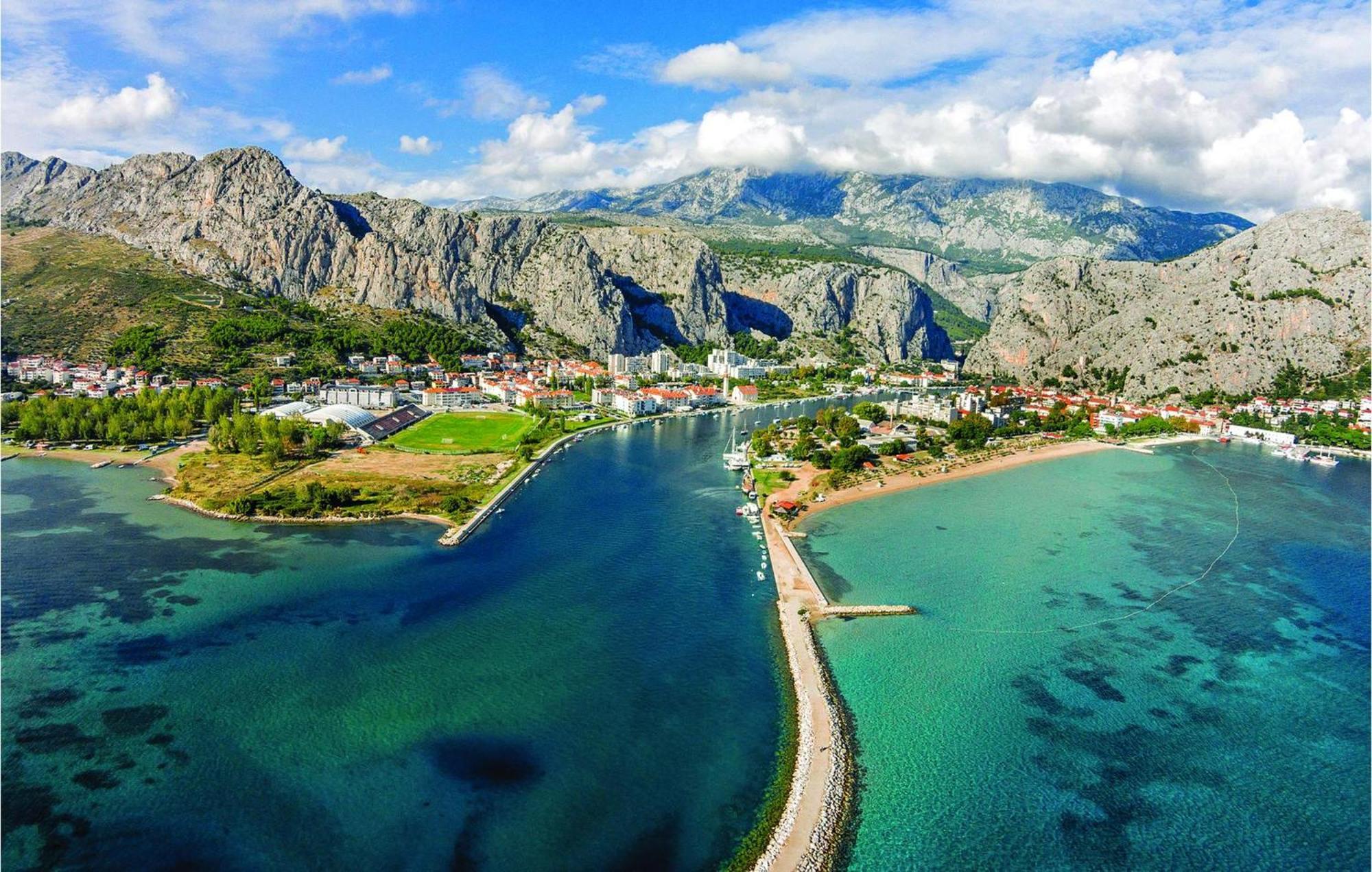 Lovely Apartment In Omis With Kitchenette 外观 照片